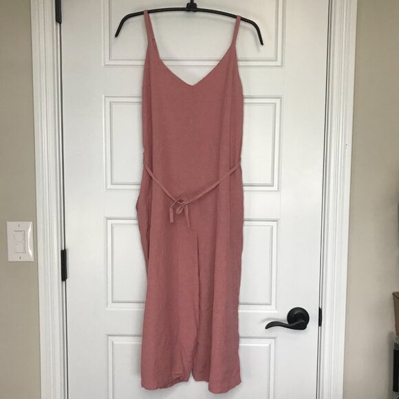 Indulge In Style Sleeveless Cropped Jumpsuit Women's Medium Sash, Pockets Rayon - Picture 2 of 10